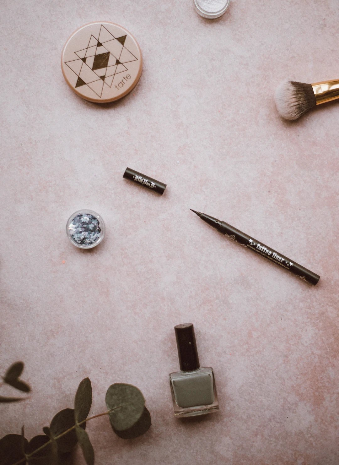 Choisir le Bon Fond de Teint Adaptable : Erreurs à Éviter - Hailey Beauty