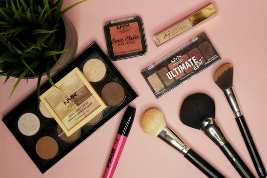 Comment Choisir Votre Fond de Teint Adaptable pour les Événements Spéciaux - Hailey Beauty