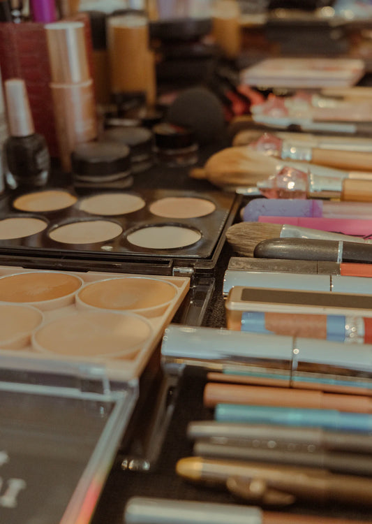 Découvrez la Teinte Parfaite avec le Fond de Teint Adaptable